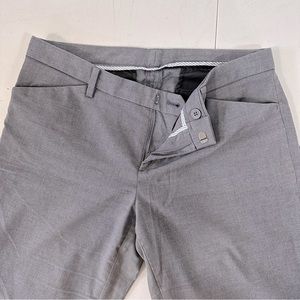 Uniqlo Women’s Crop Pant in Grey, Size 4